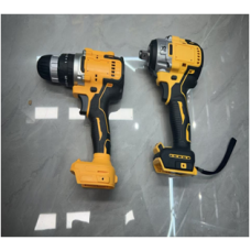 Набір у кейсі: акумуляторний гайковерт і шурупокрут МКС1016-10